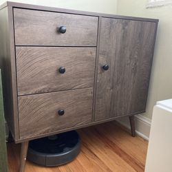 Chest With Three Drawers And Door
