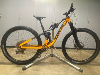 2023 Trek Fuel EX 5 Gen 5 — Small — 29” — Excellent Condition