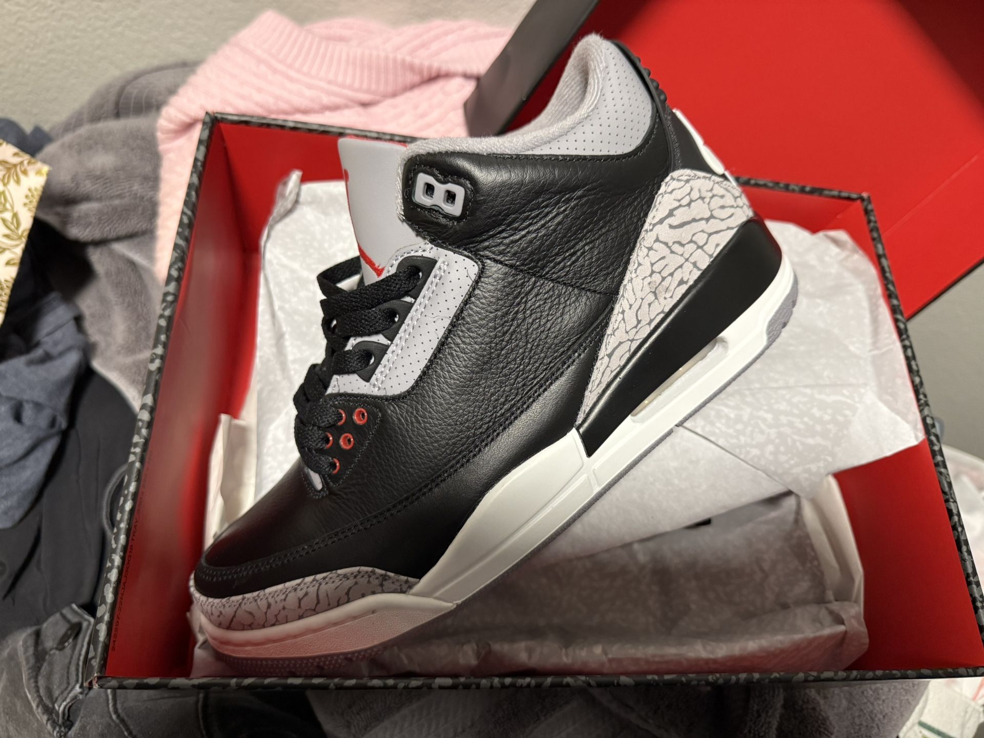 Air Jordan 3 Retro NEW Size 9 1/2