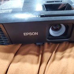 Epson Pro EX9240 3LCD Full HD 1080p Wireless Projector with Miracast