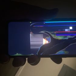 iPhone 11 (cracked Screen)