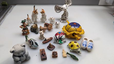 Vintage Mini Figurines