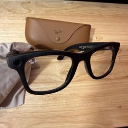 Gen 2 Transition Meta AI RayBan Wayfarer