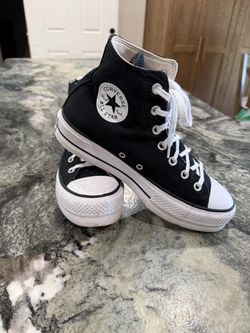 Womens Converse Chuck Taylor All Star Lift High Top Sneakers