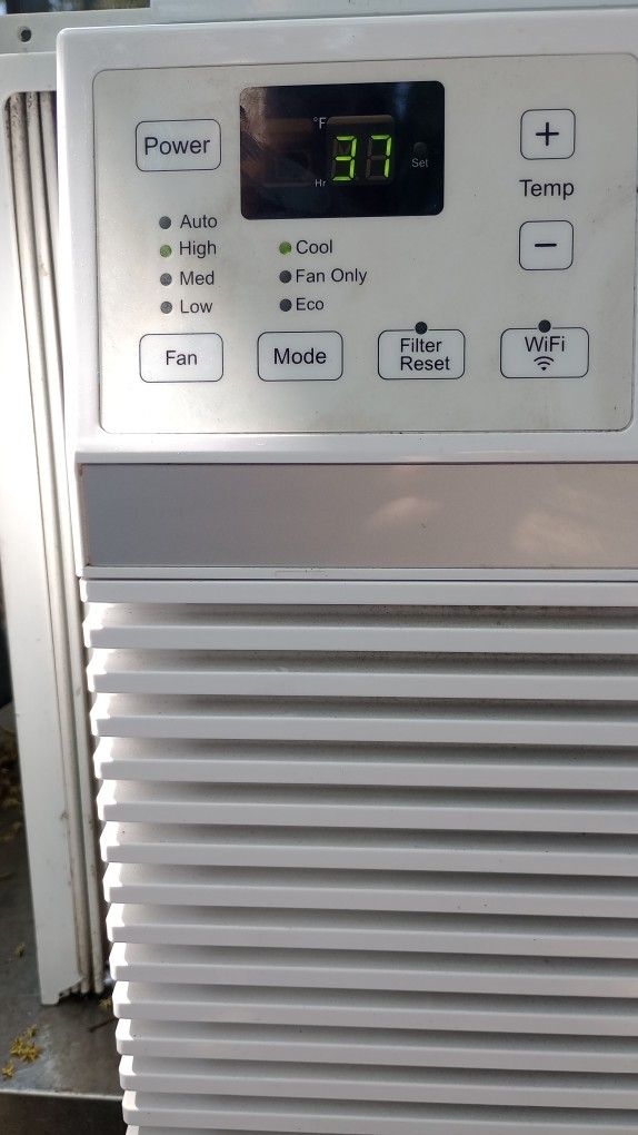 GE 8000 BTU All Digital Wi-Fi Air Conditioner