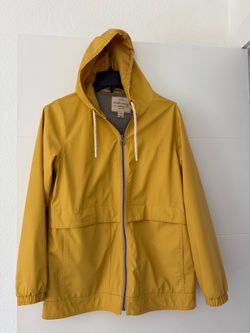 Women’s rain jacket