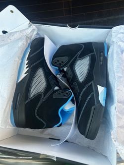 Jordan 5 UNC blue and black