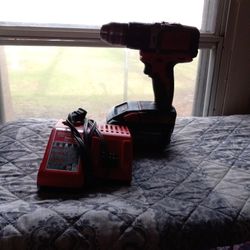 Milwaukee Chager M12 And A M18 Red Lithium 