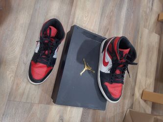 Nike Mens'  Air Jordan 1 Mid, black/red, size 10.5