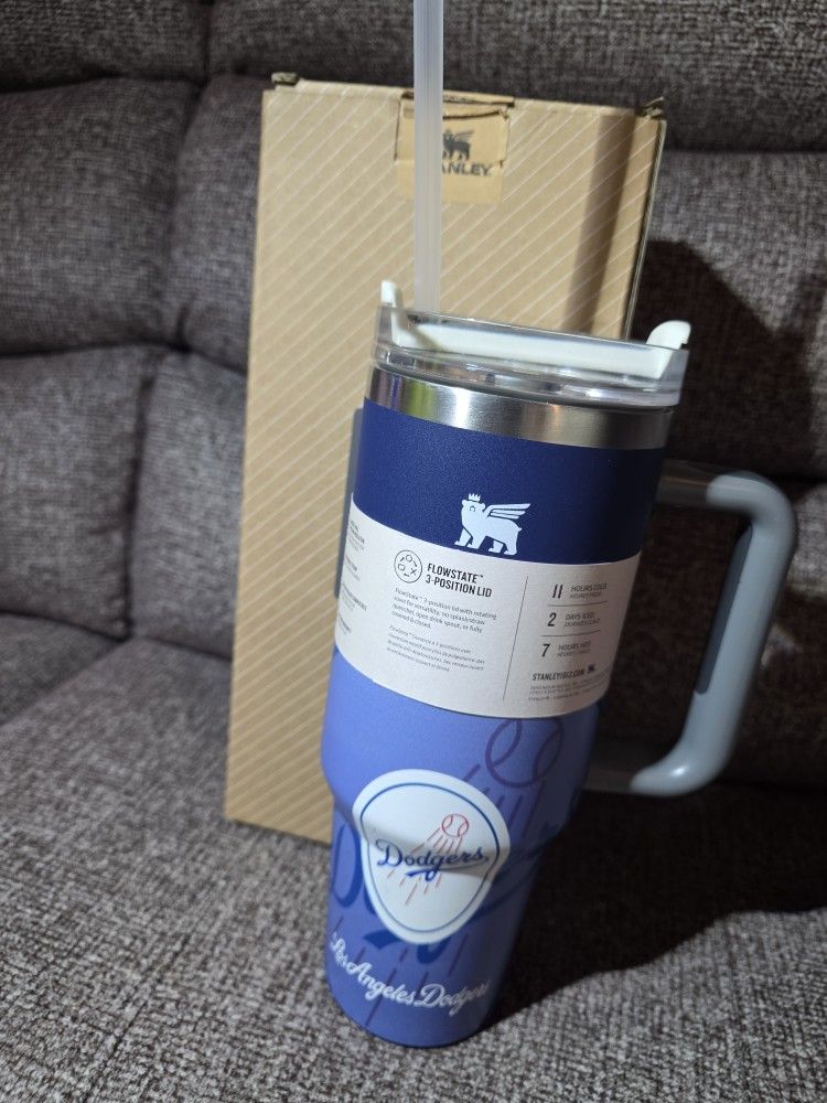 STANLEY FLOWTATE TUMBLER 40 ONZ FOR SALE TENGO EN VENTA LOS VASOS STANLEY BUENA CALIDAD