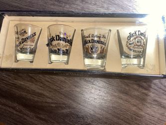 Vintage Jack Daniel's 1 1/2 OZ Shot Glass Set Of 4 Lynchburg, Tennessee