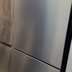 ❄️ NEW 31.5” Mora 22.3 Cu.Ft. Bottom-Freezer Refrigerator (Stainless Steel) Fridge