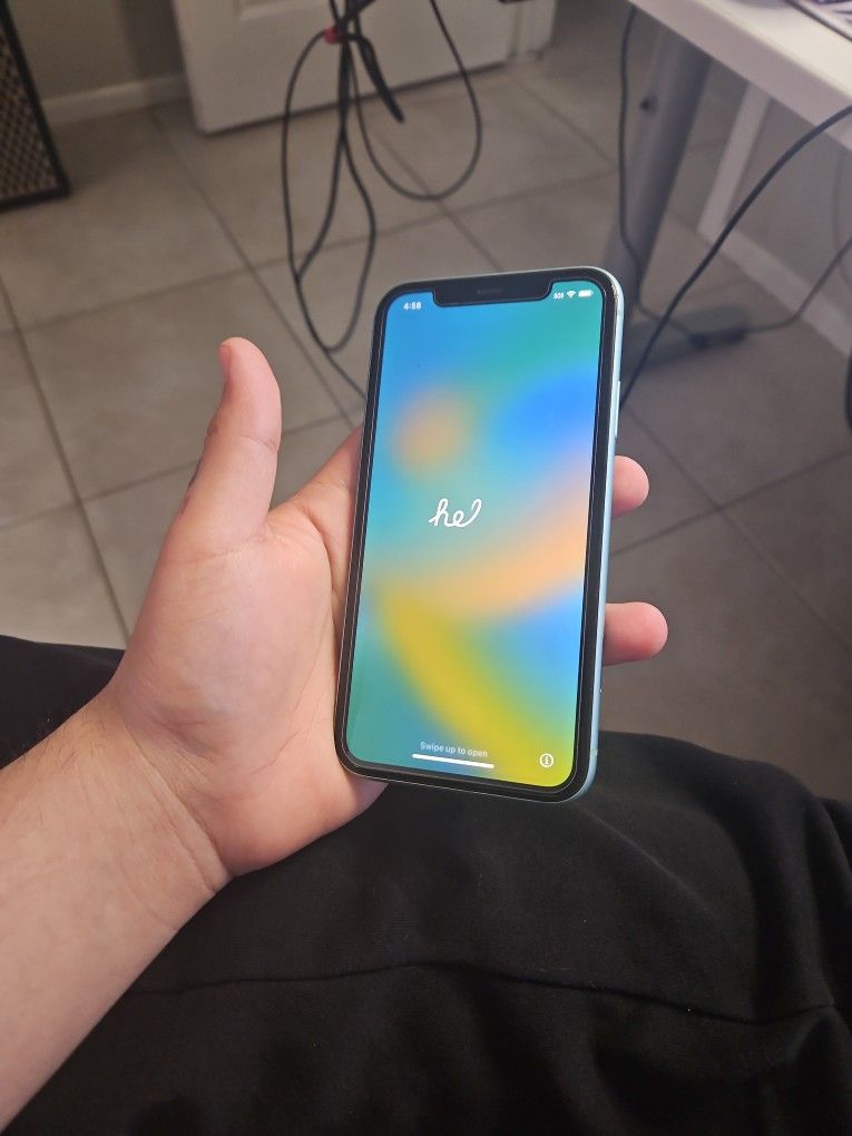 UNLOCKED Mint Green IPhone 11 64gb for Sale in Mesa, AZ OfferUp