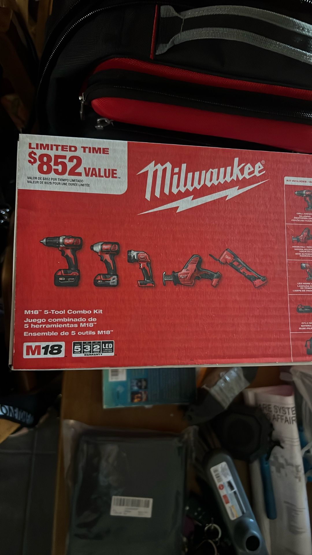 Milwaukee tool set