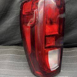 2019 - 2023 GMC SIERRA 1500 Tail Light Left OEM
