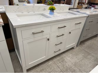 Bathroom cabinet
