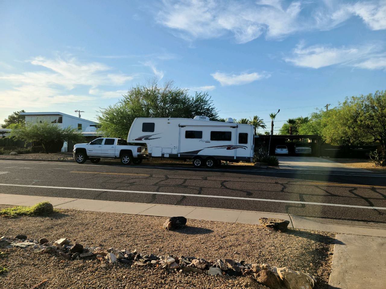 Fifth wheel or travel trailer moving