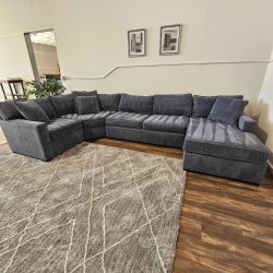 Jonathan Louis Sectional Couch - FREE DELIVERY