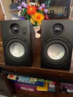 Vanatoo Transparent Zero Plus