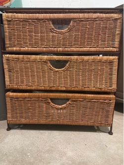 Sturdy wicker storage tower