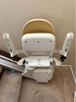Acorn Superglide 120 Chair Lift
