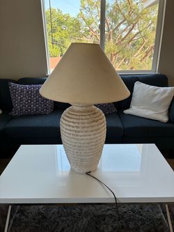 Vintage 80's Large Bee Hive Plaster Urn Ribbed Shaped Table Lamp