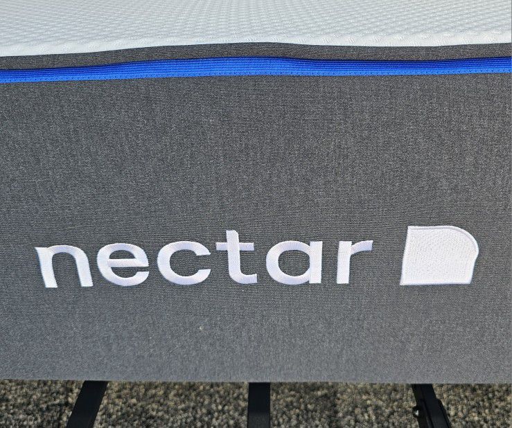 LIKE NEW! Nectar Twin Mattress - Delivery Available