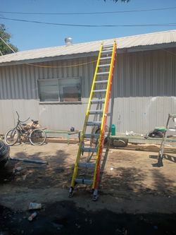 Werner 28 ft ladder