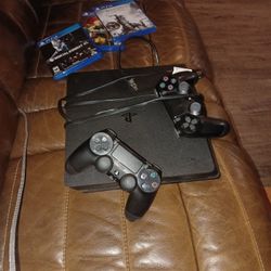 Ps4 Console, with Seven games