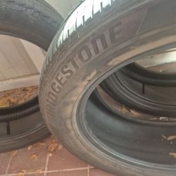 Bridgestone 265 50 20