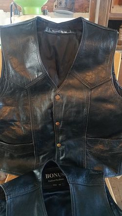 Bonus Italian Fashion leather vest have a pair size 46 black will sell the pair for $ 50