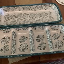  Beautiful Brand New  In Box Porcelain Serving Dish Set.  (Never Used )