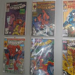 Completed set spiderman comic books