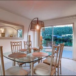 Dining Table & 6 Chairs