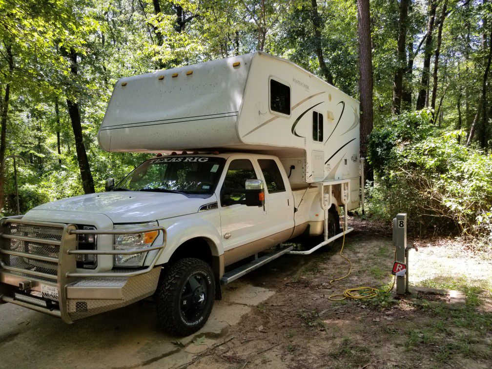 2009 Truck Camper
