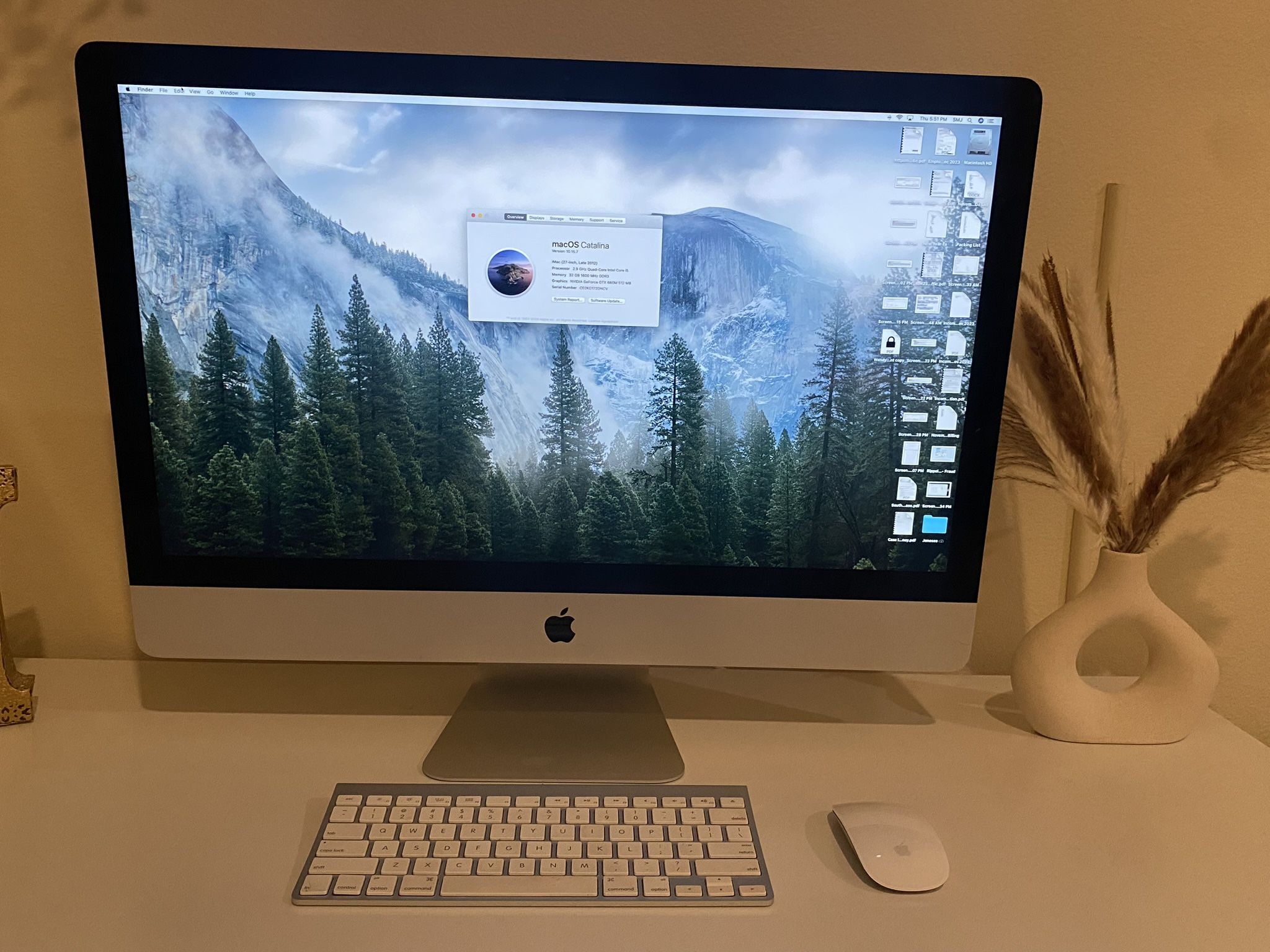 iMac (27-inch, Late 2012), Mouse And Keyboard. 