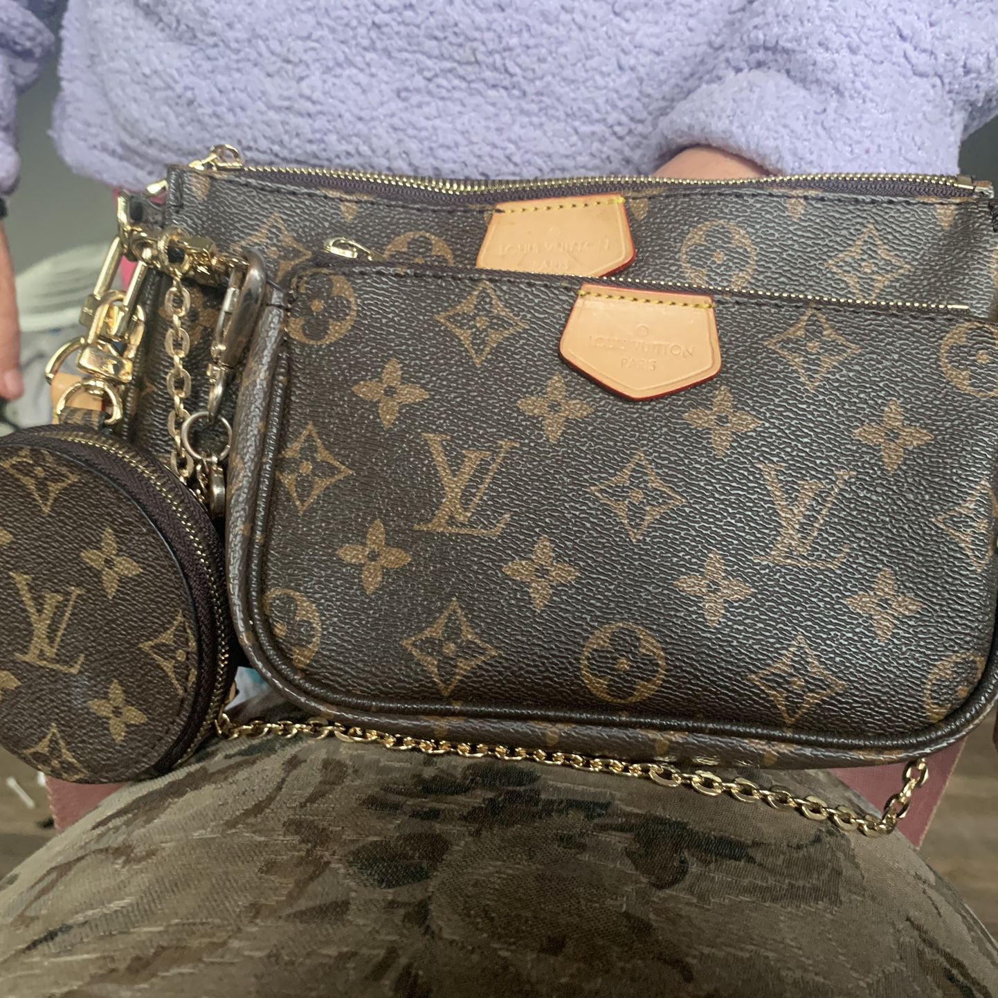 Louis Vuitton Hand And Shoulder for Sale in San Jose, CA - OfferUp