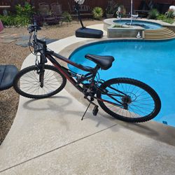 Hyper Bicycles 26" Shocker 18 Speed Mountain Bike Black/Red 26 inch Bike
