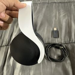 Sony PlayStation Pulse 3D Wireless Gaming Headset - White ( Used ) 