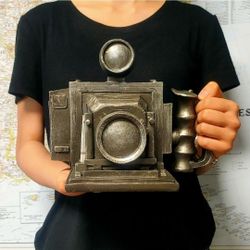 Vintage Camera Model Silver Gray Camera Replica Camera Model Nostalgic Collective Statue Resin Ornament Cents Penny Piggy Bank Decoration for Desktop 