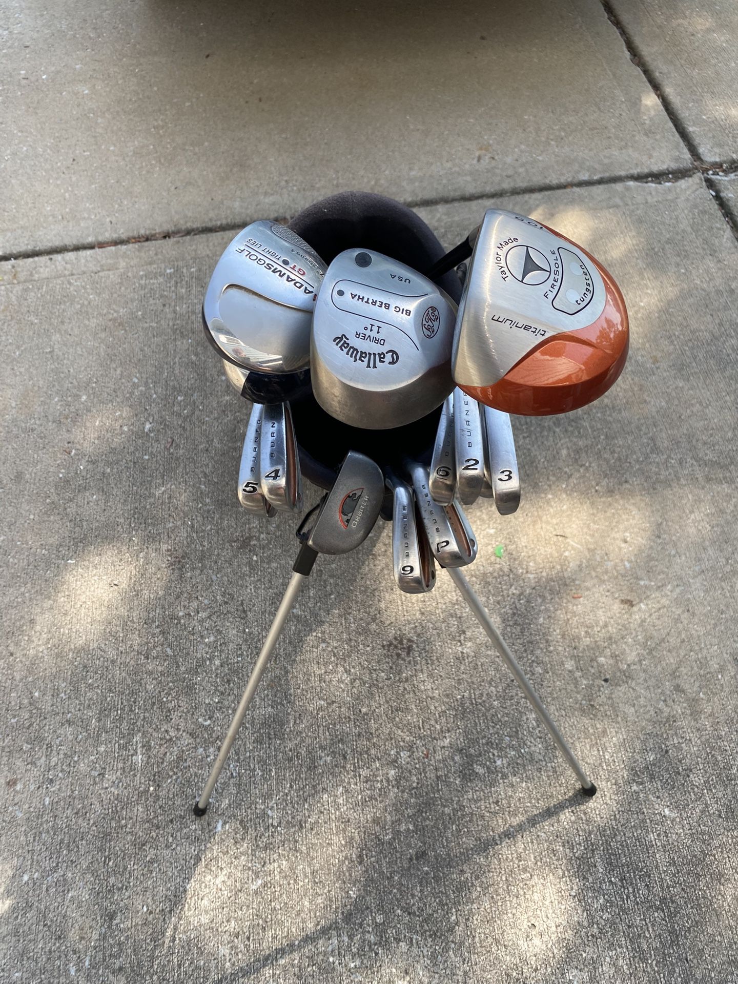 Men’s Right Hand Golf Clubs!