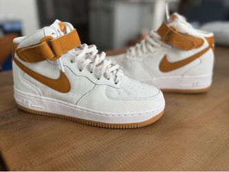 Nike Air Force One Mid 07 size 6