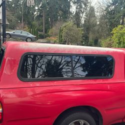 Truck Canopy ( Off From 2001 Toyota Tacoma)