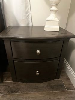 Rooms To Go Santa Cruz Gray Nightstand