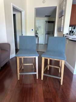 Set of 2 Counter Height Bar Stools