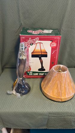 A Christmas Story lamp and dvd