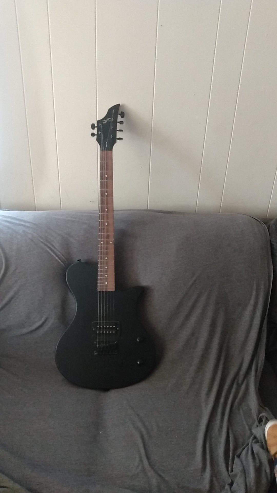 FIRST ACT(ME536) ELECTRIC GUITAR