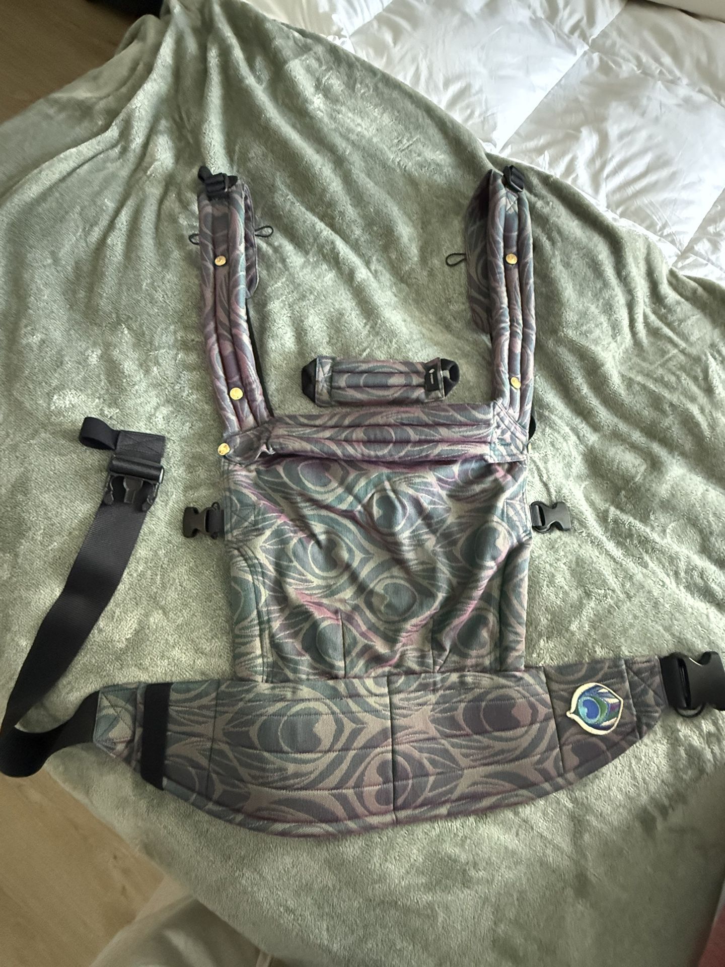 Antipoppe Zeitgeist Carrier Peacock Print