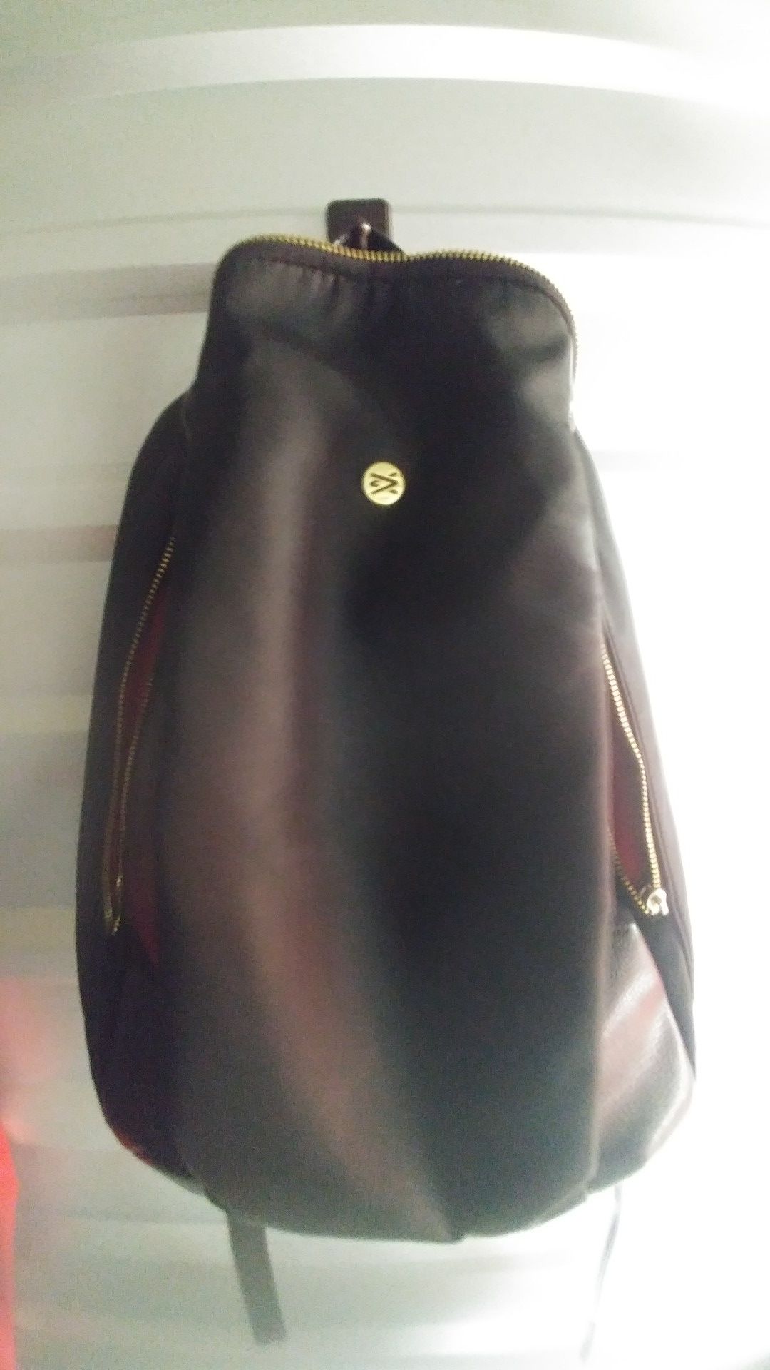 Travanti leather backpack