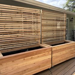 Planter With Trellis